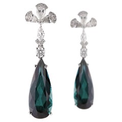 Pendants d'oreilles en or blanc 18 carats avec tourmaline à deux nuances et diamants