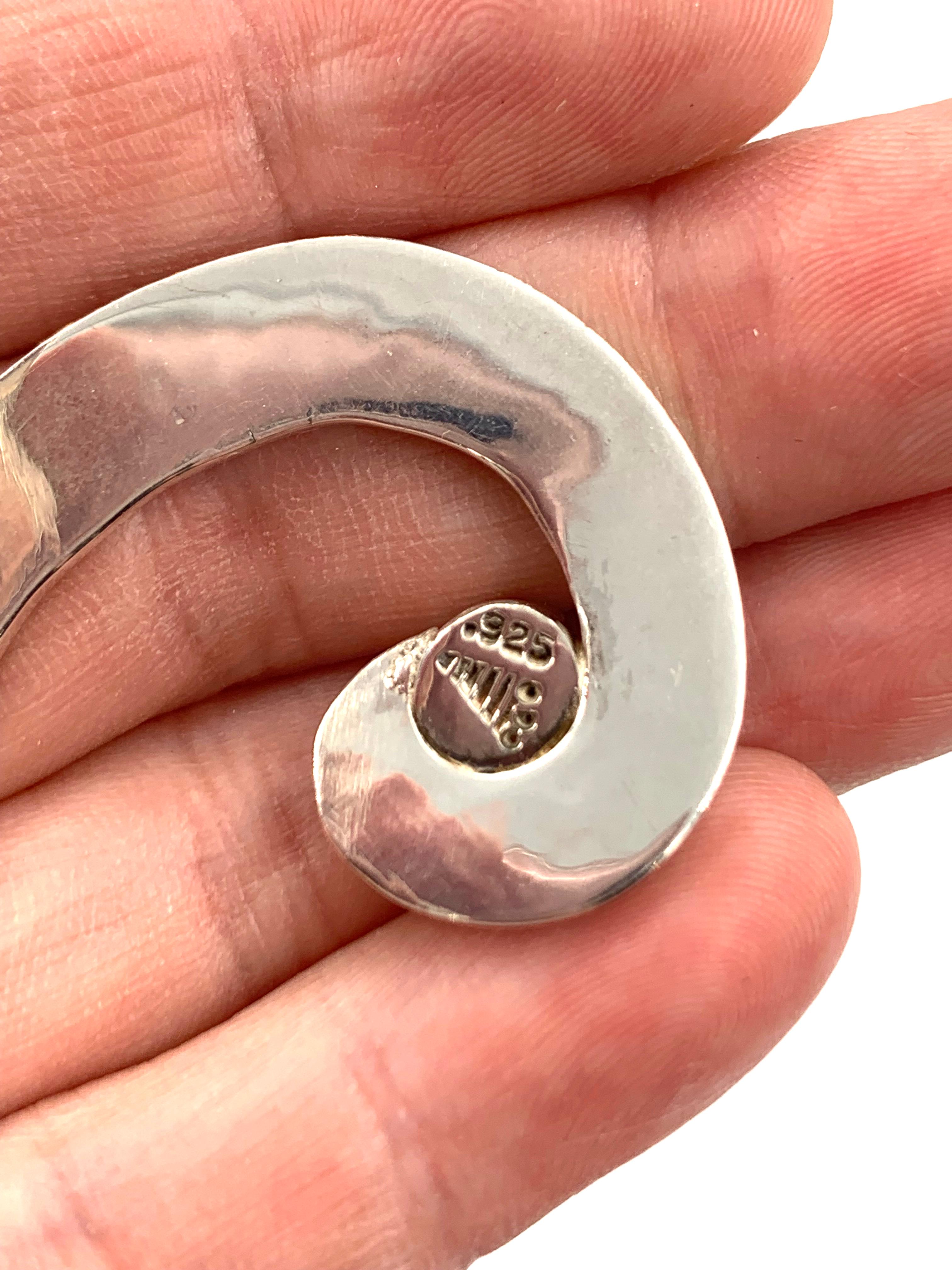 Puños dobles de plata de ley de Dylan Chiago en venta 4