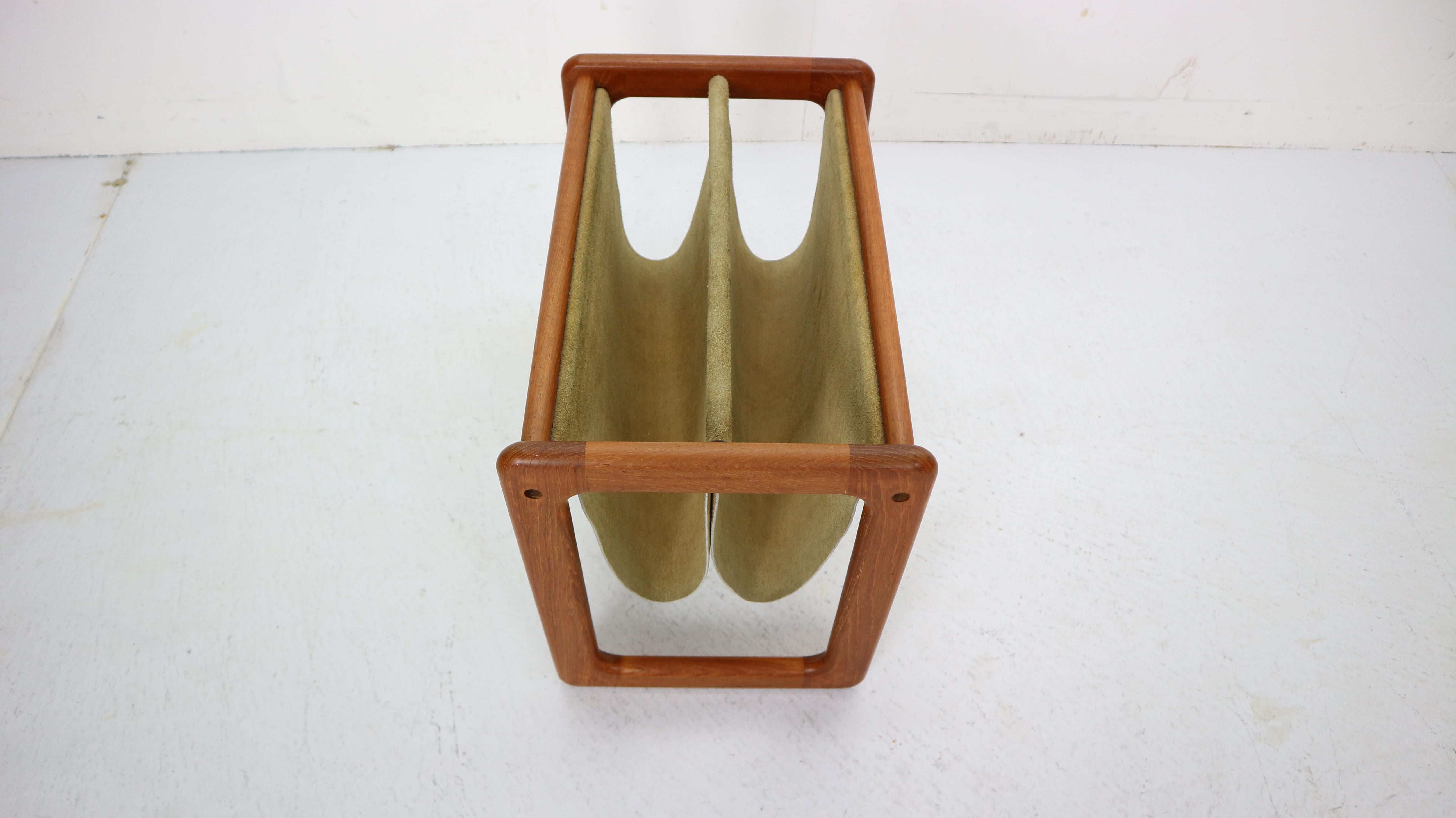Dual Teak & Suede Leather Magazine Rack By Aksel Kjersgaard, 1960s, Denmark In Good Condition In The Hague, NL