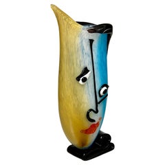 Vase en verre d'art "Duality Visage" de Viz Glass dans le style de Pablo Picasso