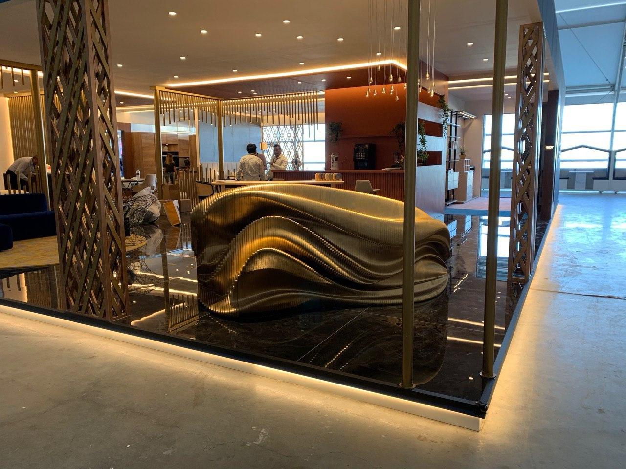 XXIe siècle et contemporain Bureau de réception de Dubaï en vente
