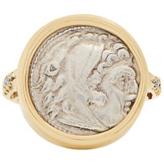 Chevalière Dubini en or jaune et diamant avec pièce de monnaie ancienne en argent représentant Alexandre le Grand