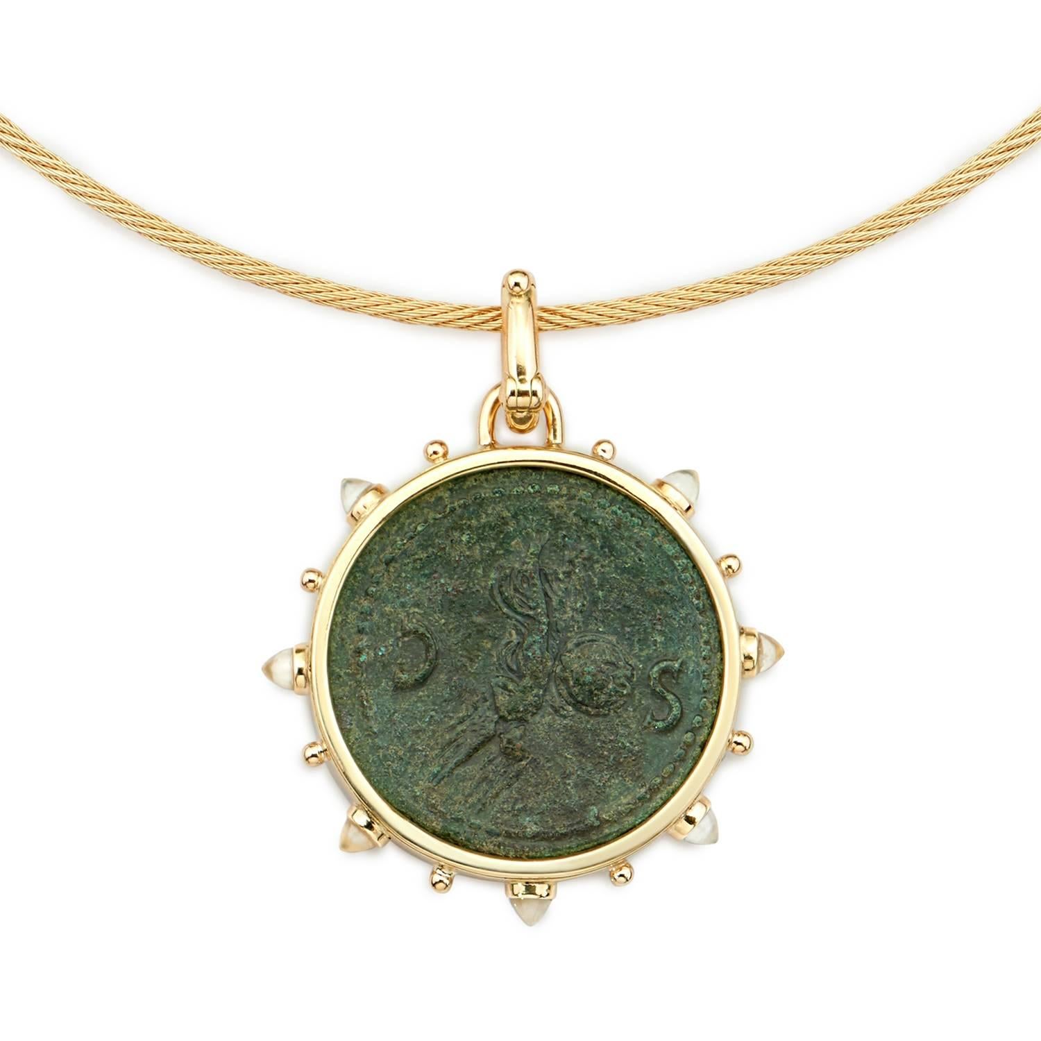 Este collar de monedas DUBINI de la colección 