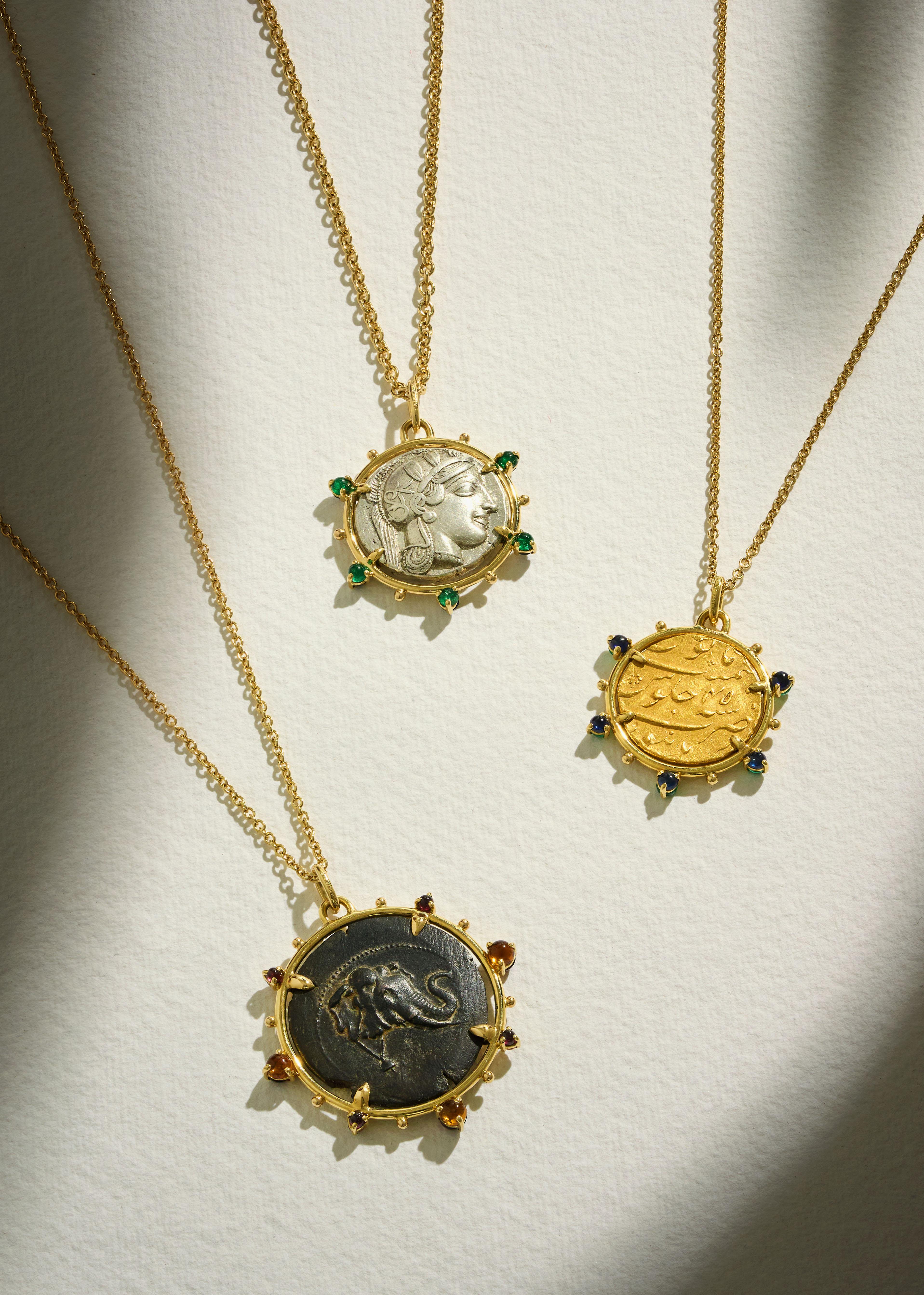 Cabochon Dubini Athena Ancient Silver Coin Medallion Emerald 18 K Yellow Gold Necklace For Sale