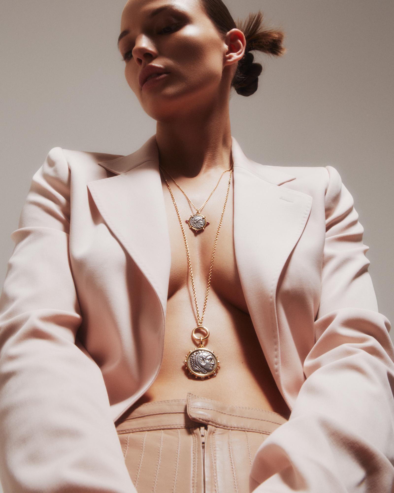 Dubini Dionysus God Ancient Silver Coin Medallion 18K Gold Toggle Necklace In New Condition For Sale In London, GB