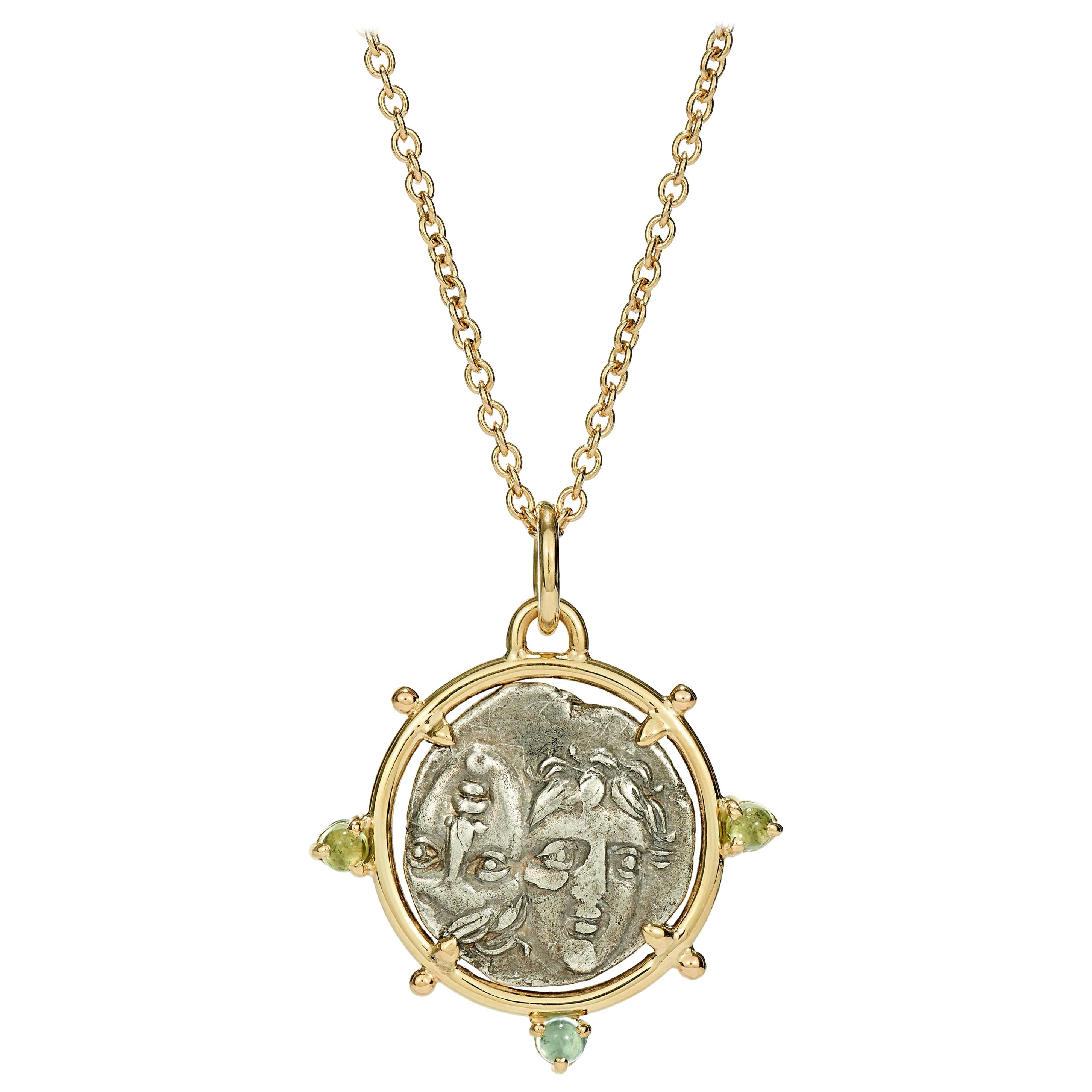 Dubini Dioscuri Gemelos Antiguos Colgante Moneda de Plata Collar de Oro Amarillo de 18 Kilates en venta