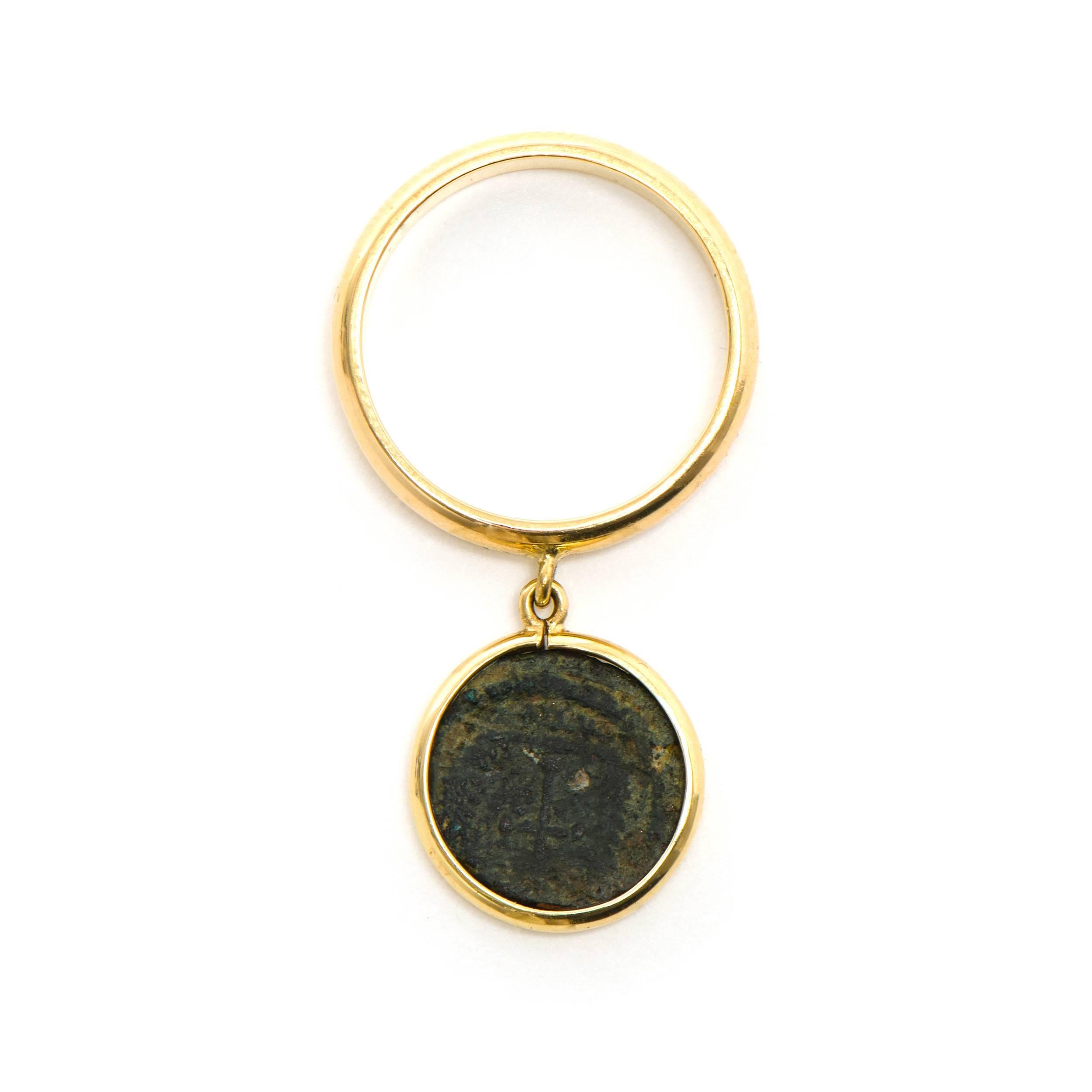 Romain classique Dubini Emperor Flip Ancient Roman Bronze Coin Bague en or jaune 18 carats en vente