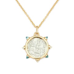 Collana Dubini King of Cappadocia con ciondolo a forma di moneta d'argento e topazio in oro 18 carati