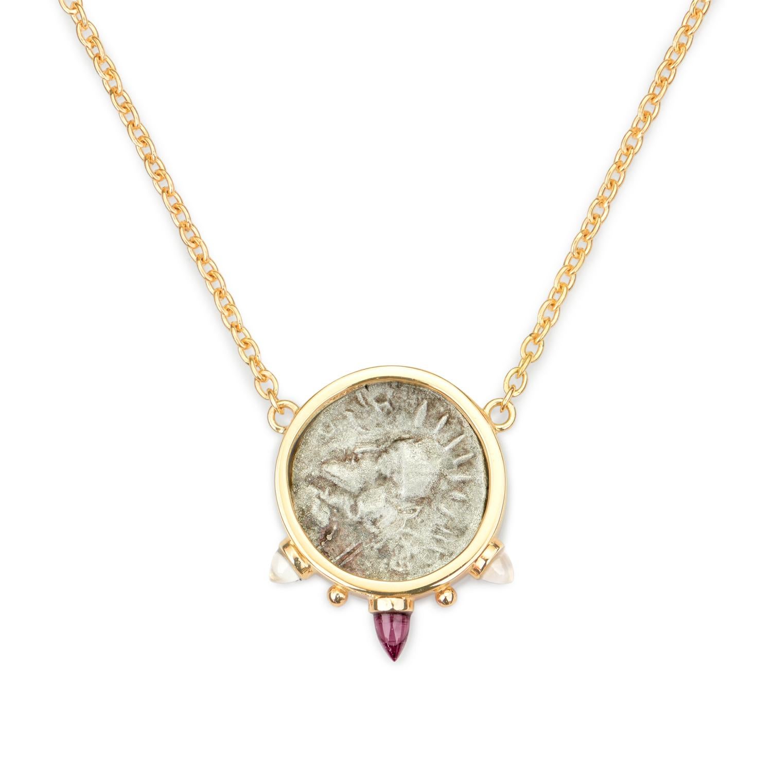 Romano classico DUBINI Re di Persia Antica Moneta d'Argento Rodolite Pietra di Luna Collana in Oro 18K in vendita