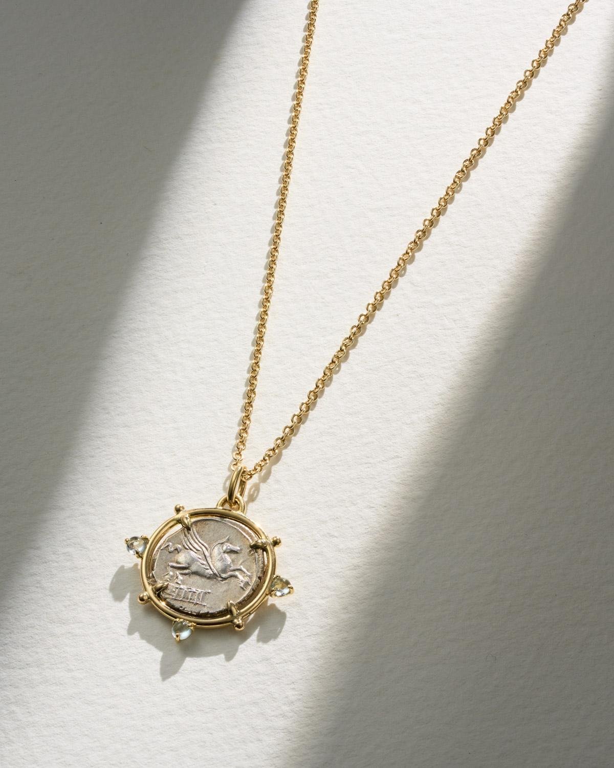 Cabochon Dubini Pegasus Ancient Silver Coin Pendant Aquamarine 18 K Yellow Gold Necklace For Sale