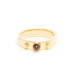 Dubini Punta Di Diamante Cabochon Garnet 18 Karat Yellow Gold Ring