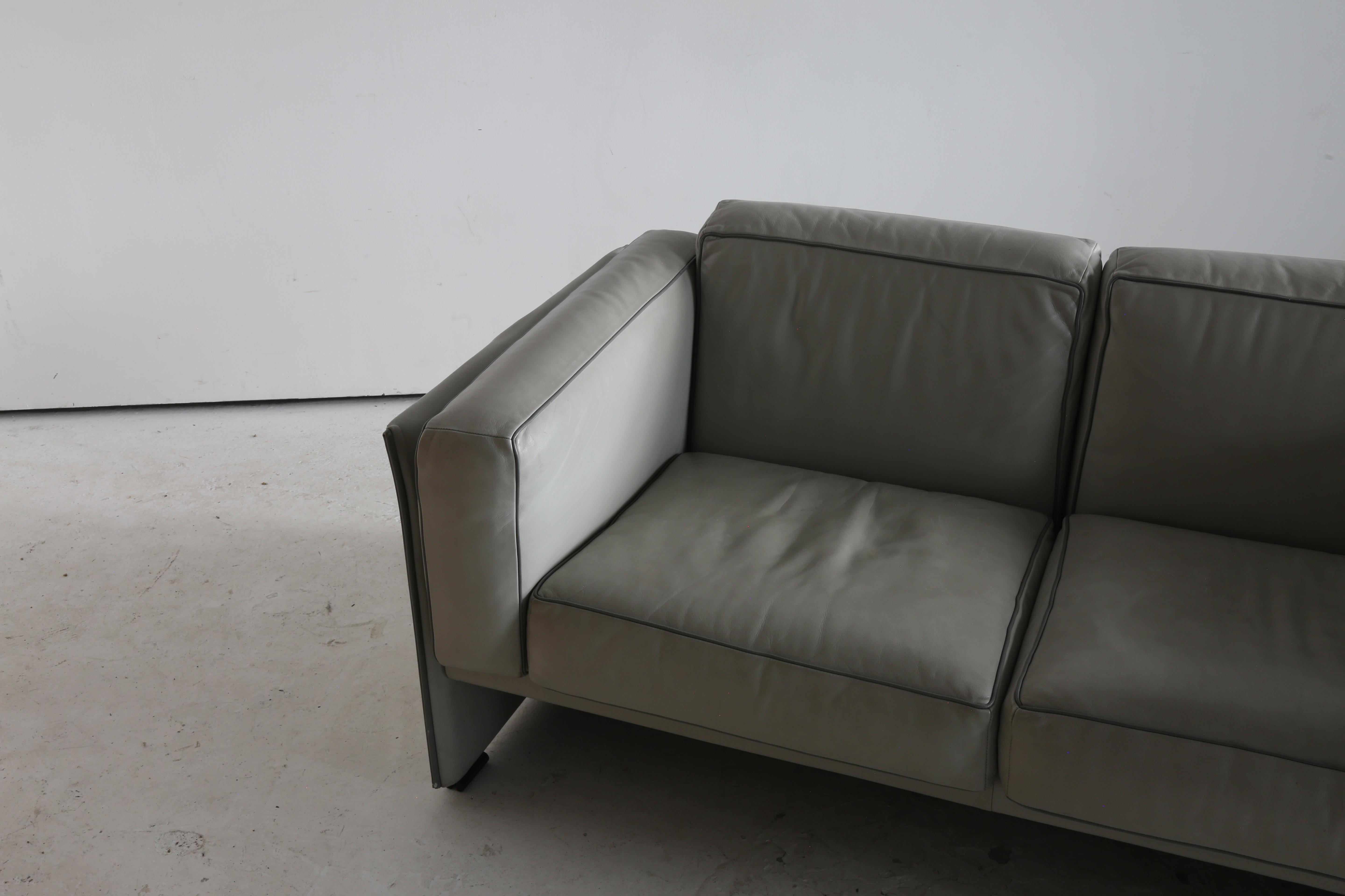 ‘Duc 405’ Sofa Designed By Mario Bellini For Cassina.  3