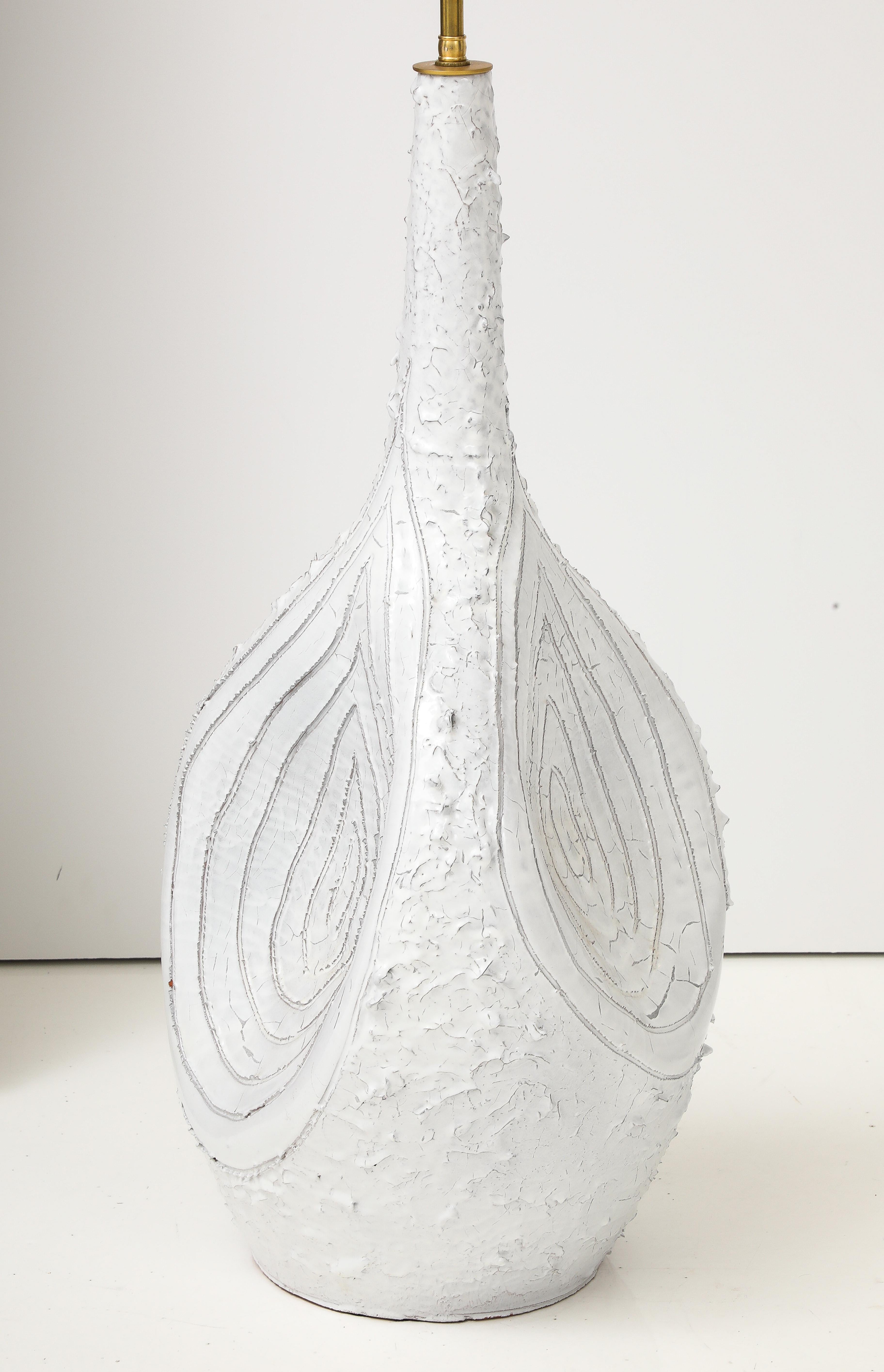 Monumentale italienische Terrakotta-Tischlampe von Duca Di Camastra (21. Jahrhundert und zeitgenössisch) im Angebot
