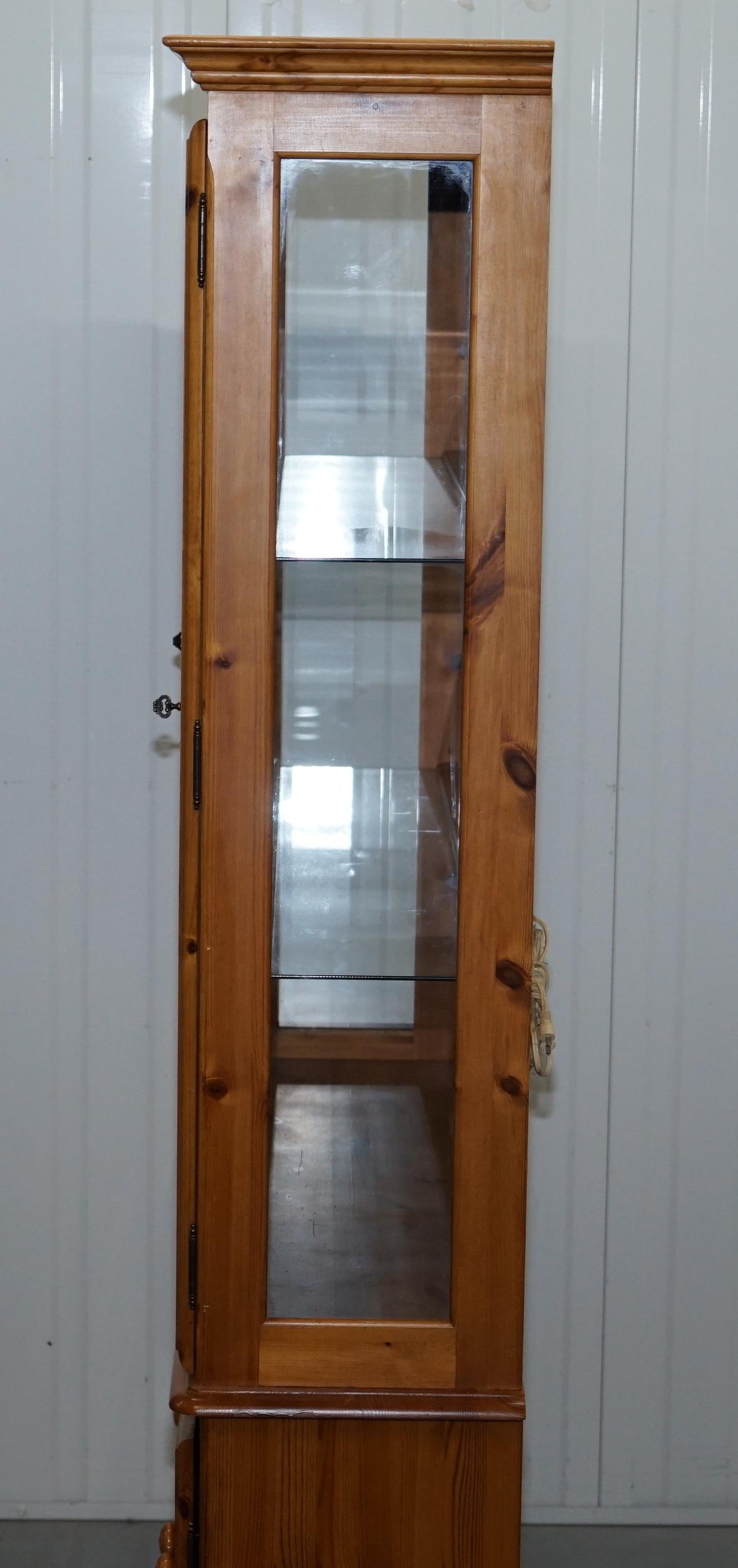 Ducal England Display Cabinet with Lights, Glass Shelves and Doors Welsh Dresser 6