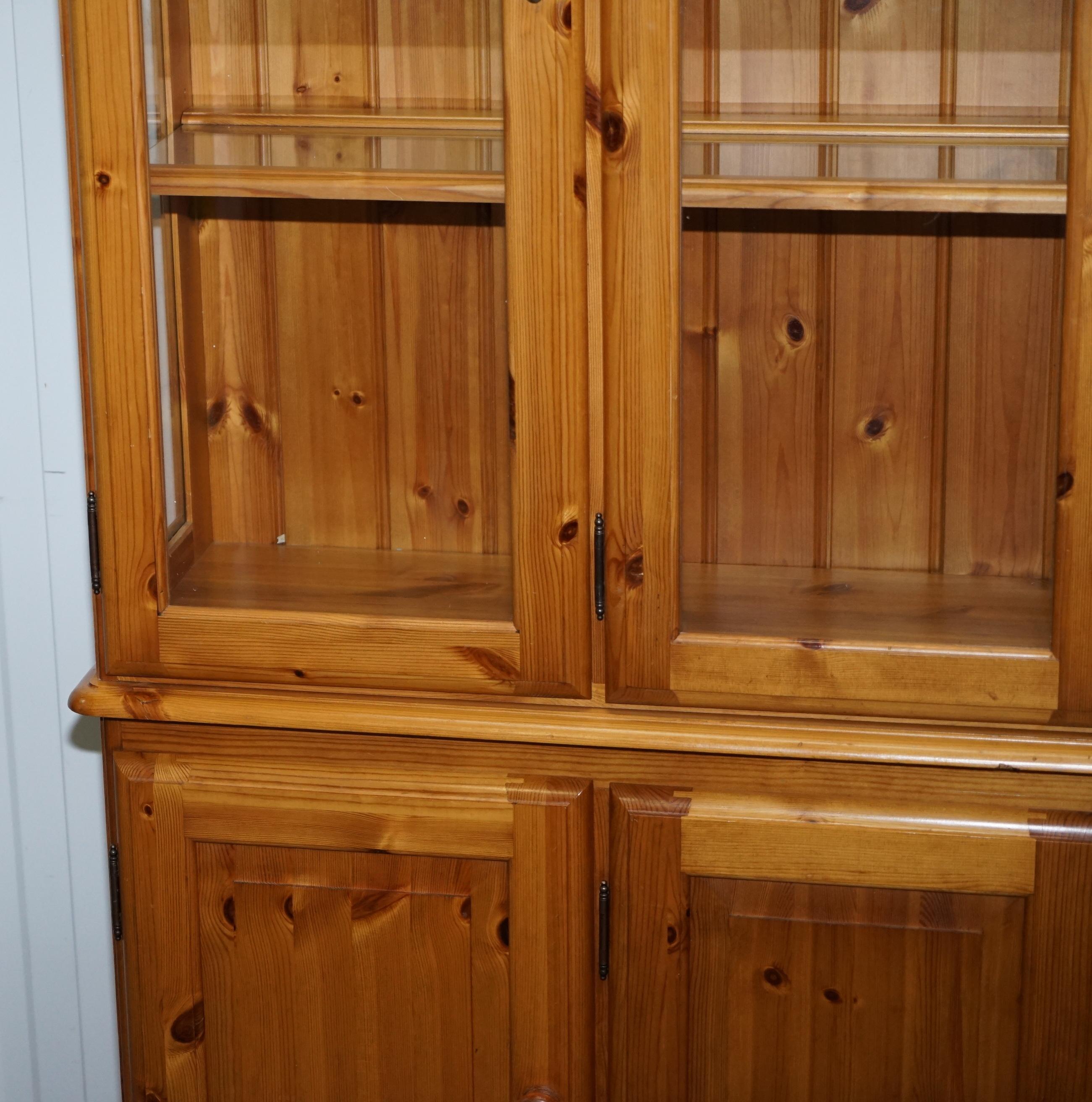 20th Century Ducal England Display Cabinet with Lights, Glass Shelves and Doors Welsh Dresser