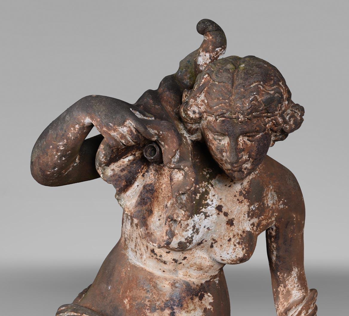 Napoléon III Ducel Foundry d'après Pierre Loison, Jeune fille à la conque, milieu du XIXe siècle en vente