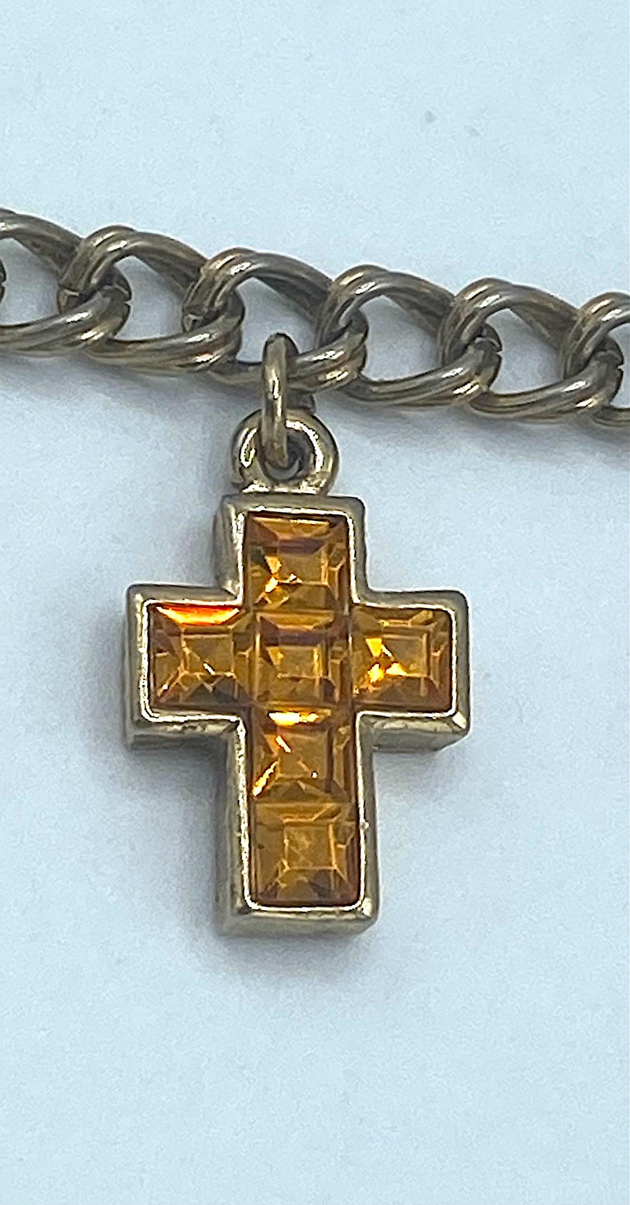 Duchess of Windsor Jeweled Gold Cross Replica Charm Bracelet In Good Condition In New York, NY