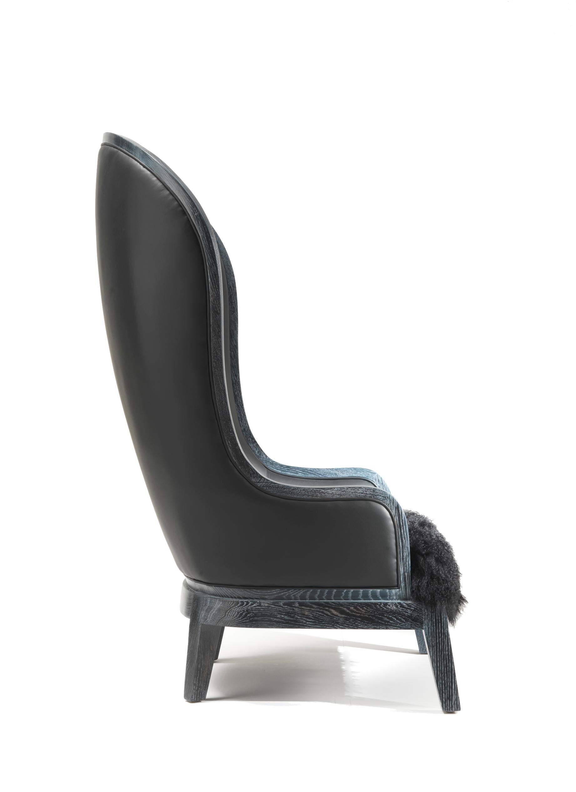 Italian Duchesse of Home Black Oak Armchair with tall back with leather and lamb fur For Sale