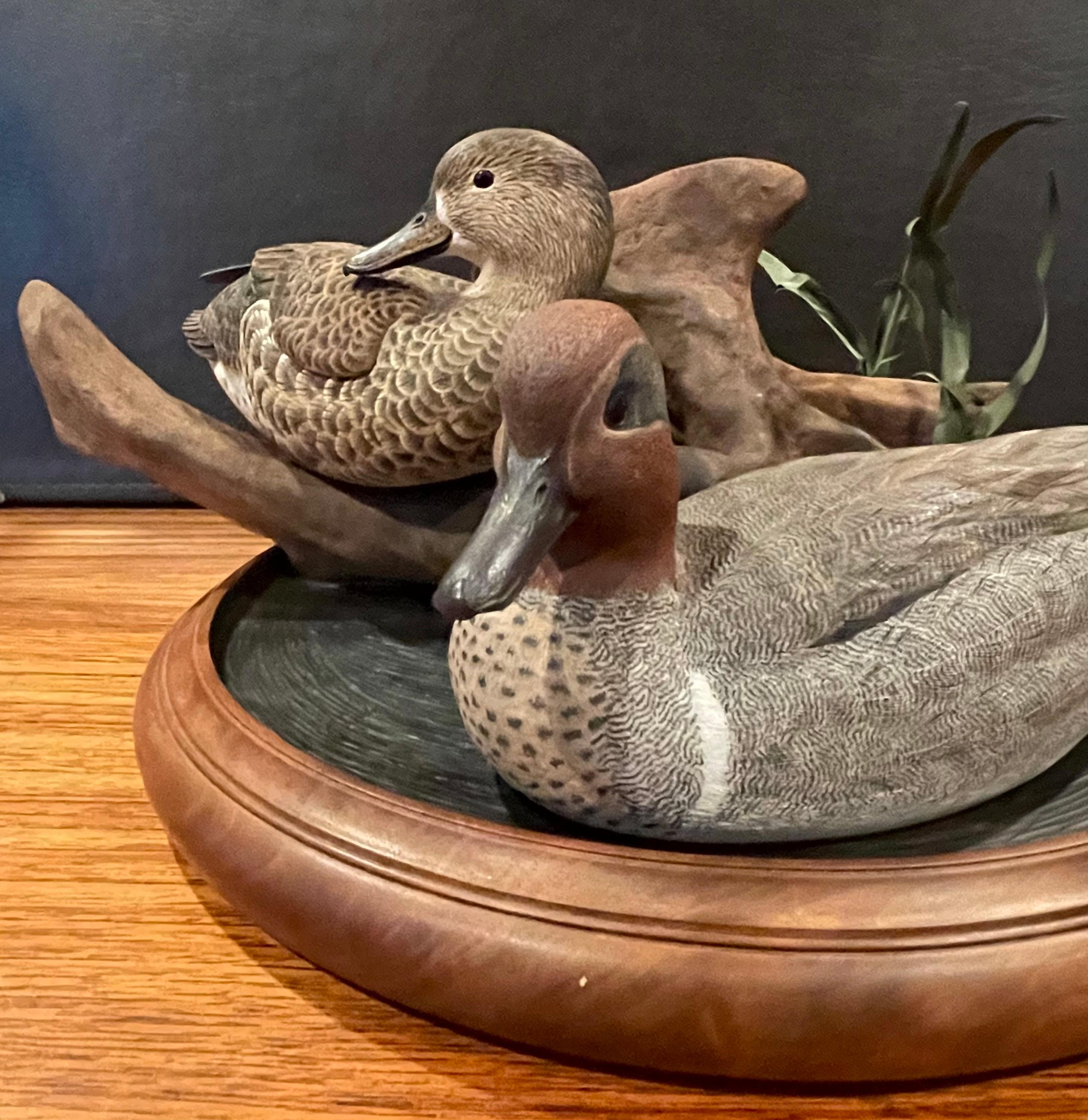 Escultura de tres piezas de señuelo de pato de Herb Watson Estadounidense en venta