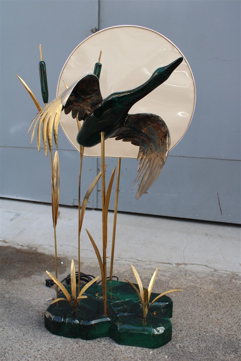 Duck floor lamp in flight in its lake Malachite Brass Design Italian 1970s For Sale 15