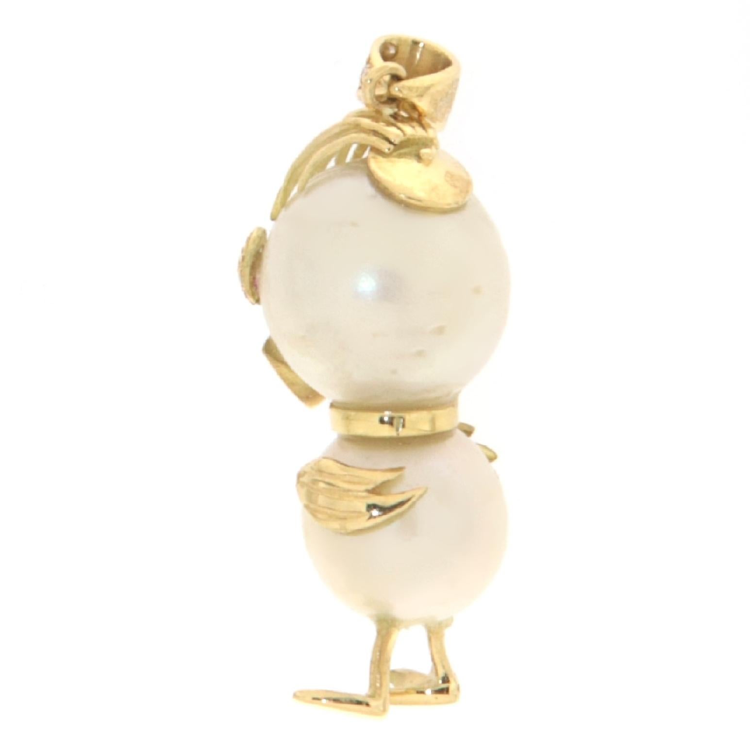 Duck Pearls Diamonds Rubies 18 Karat Yellow Gold Pendant Necklace In New Condition For Sale In Marcianise, IT