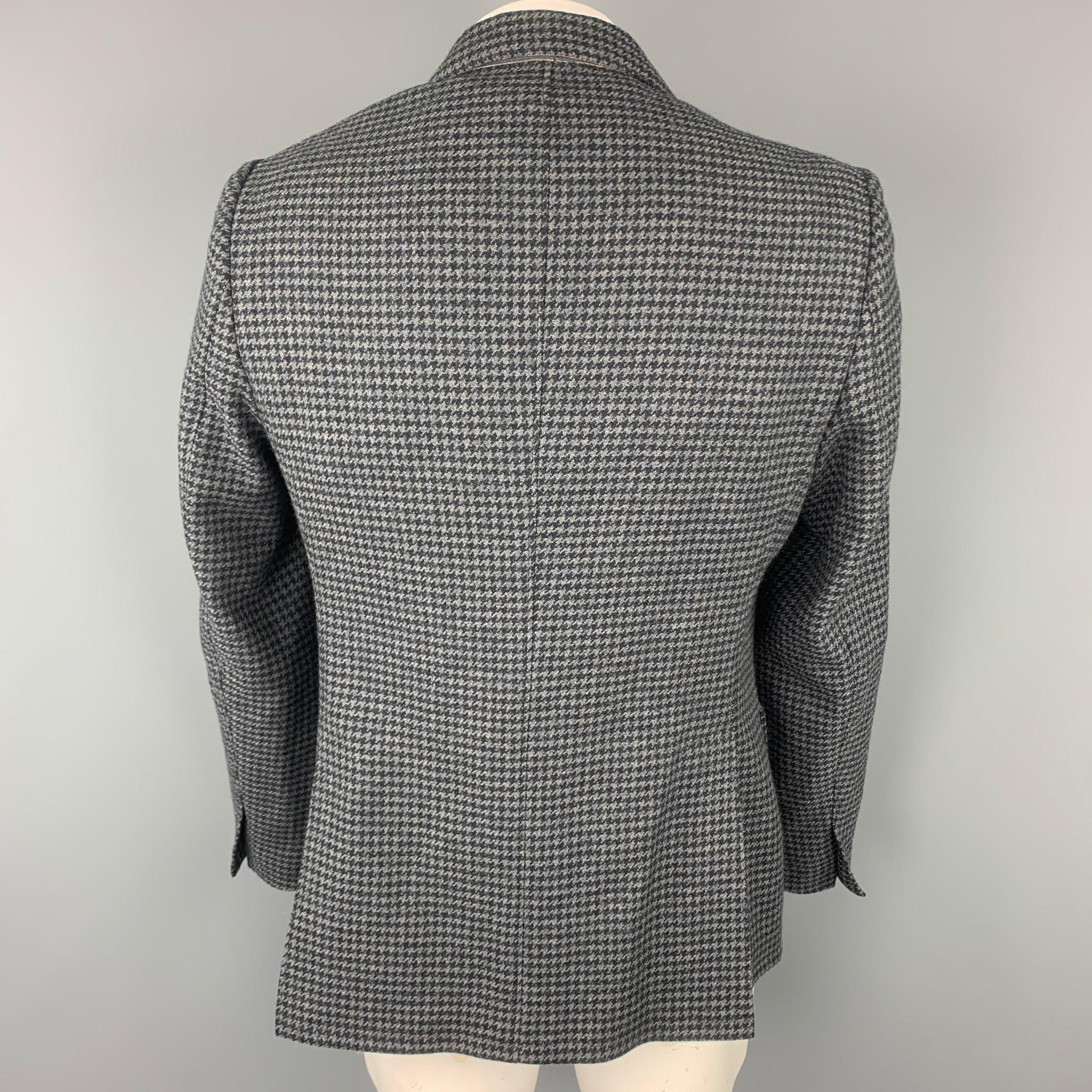 Men's DUCKIE BROWN Size 44 Gray & Black Houndstooth Wool Blend Sport Coat
