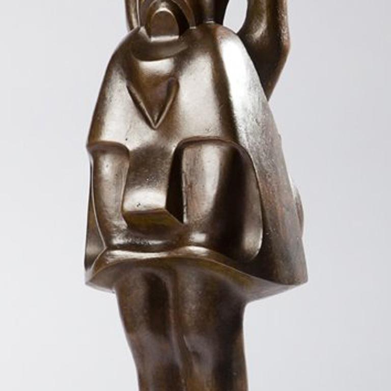 Restaurant- Waitress für Kinder (Gold), Figurative Sculpture, von Dudley Vaill Talcott