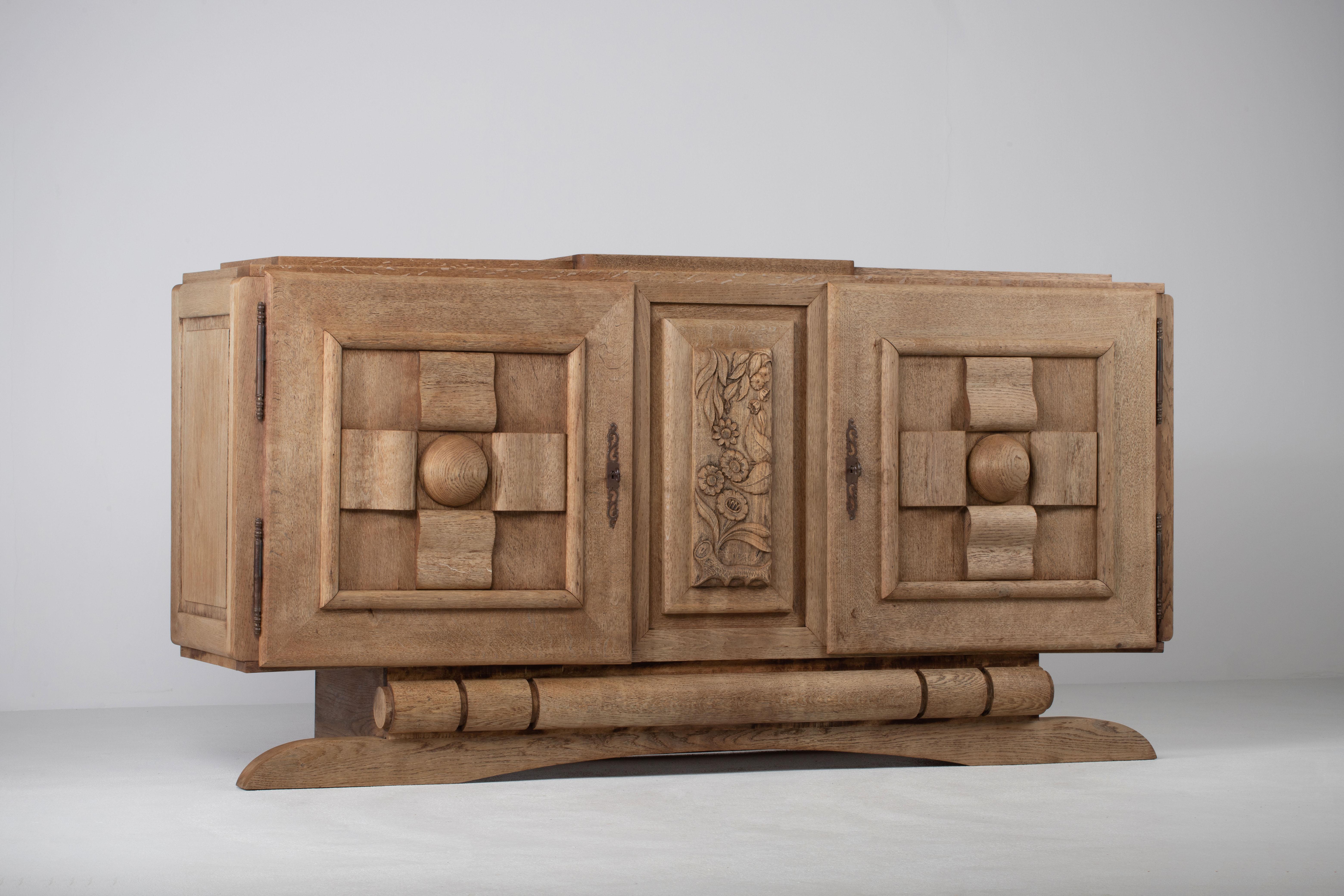 Dudouyt, Solid Oak Sideboard, France, 1940s In Good Condition For Sale In Wiesbaden, DE