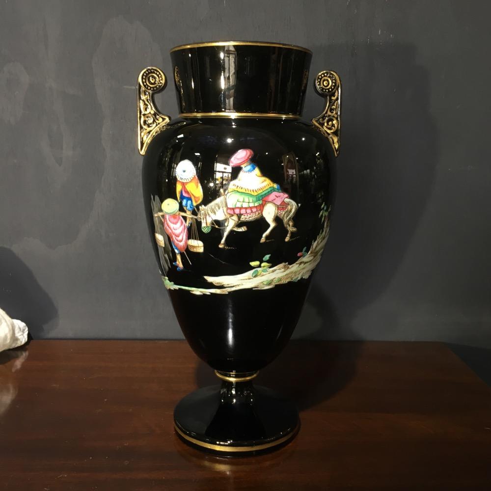 Dudson Black Glaze Chinoiserie Vase, Euterpe Pattern, circa 1875 For Sale 1