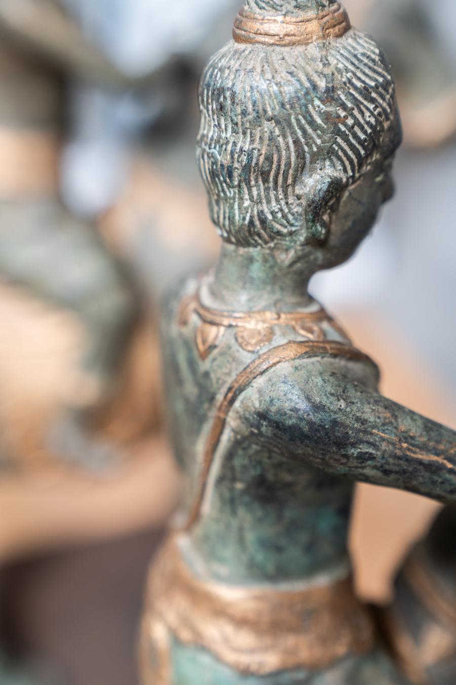 Two antique bronze horsemen, 1920s-30s For Sale 9