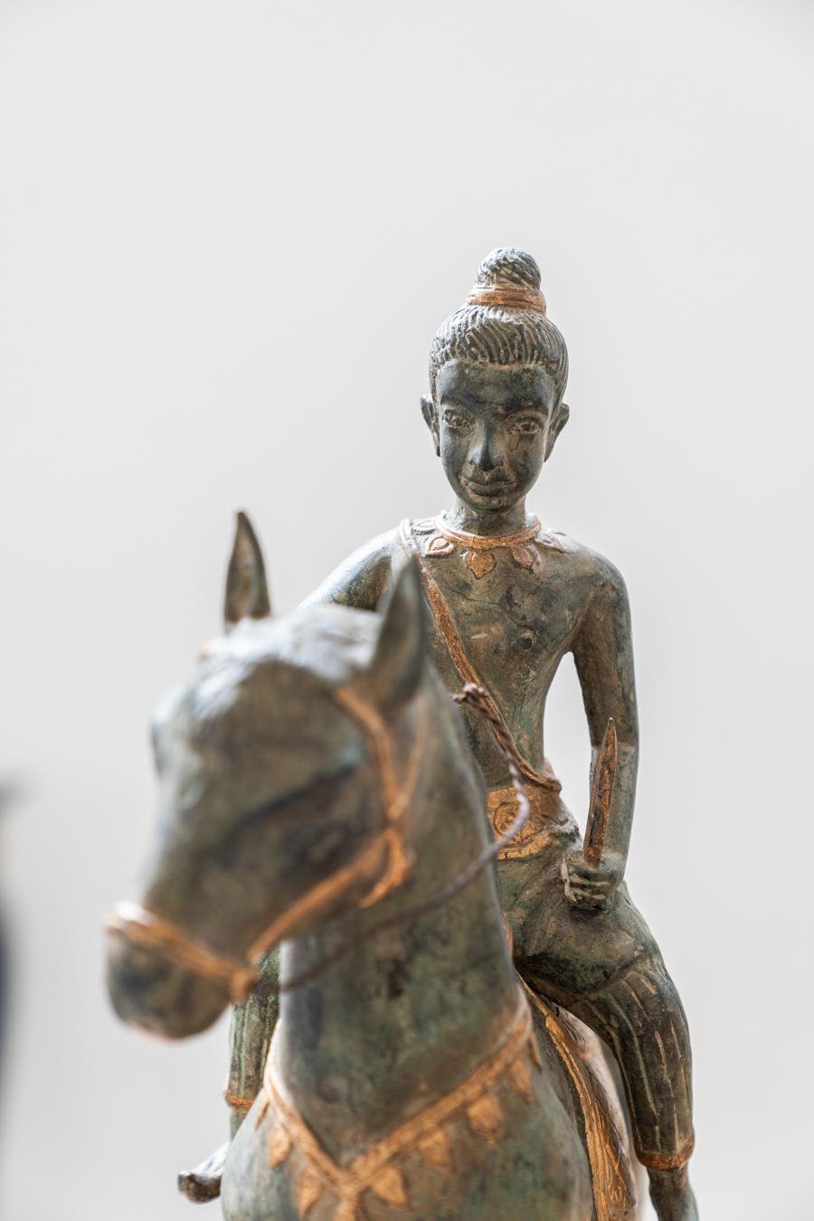 Two antique bronze horsemen, 1920s-30s In Excellent Condition For Sale In Manzano, IT