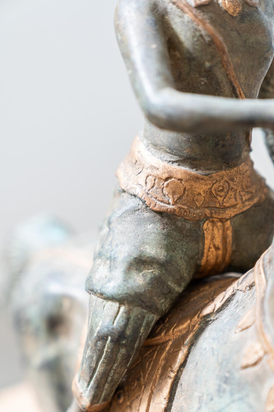 Two antique bronze horsemen, 1920s-30s For Sale 3