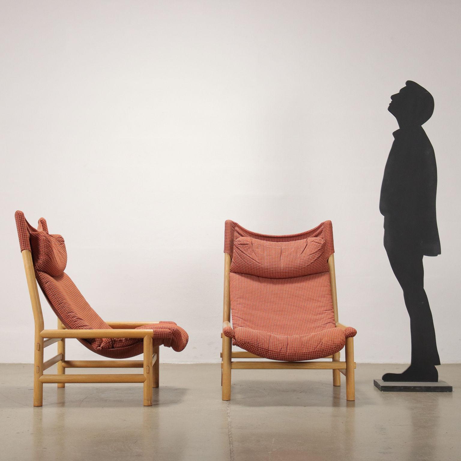 Paar Vintage-Sessel mit Gestell aus Eschenholz und original kariertem Stoff in Ziegeltönen, Modell 