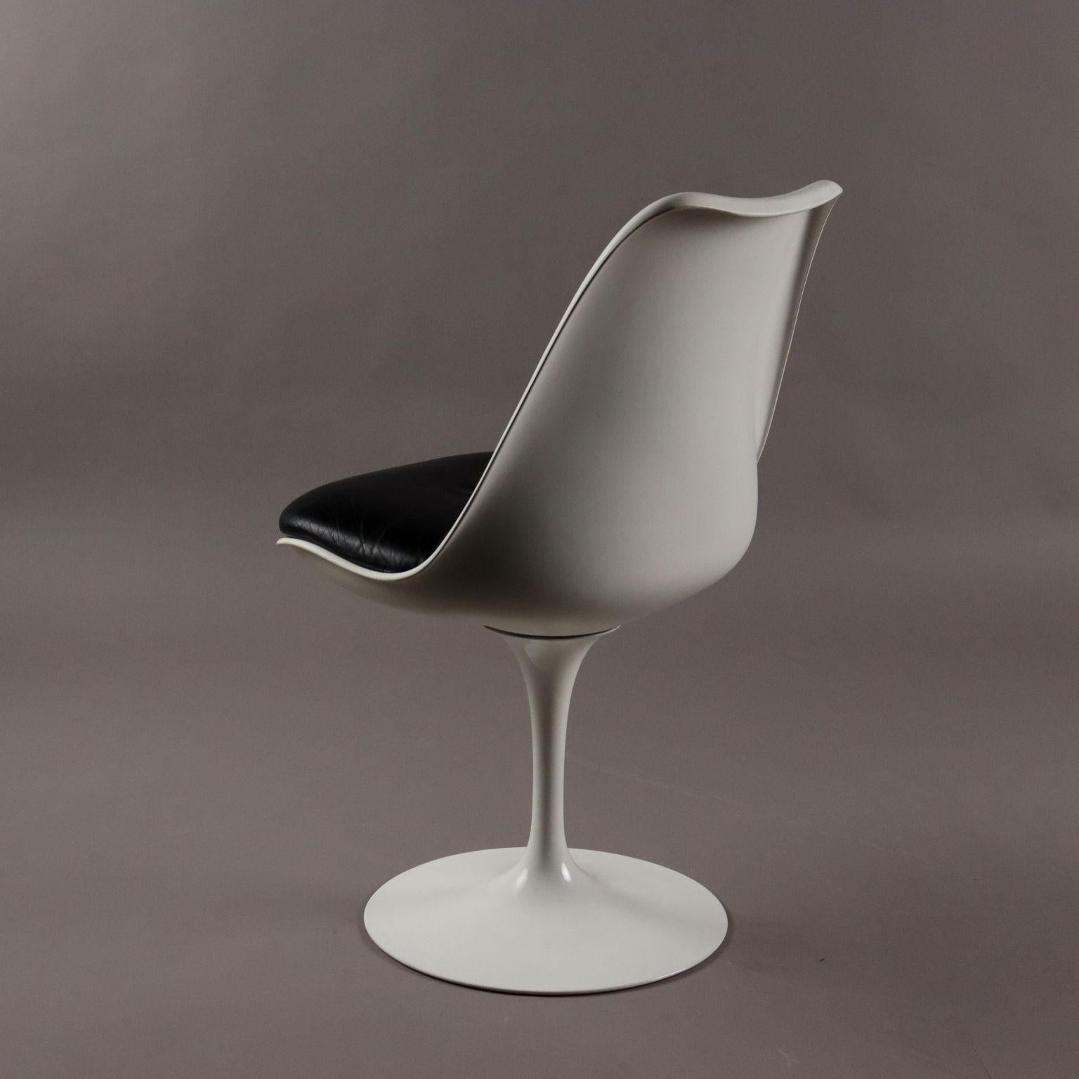 Aluminum Due Sedie 'Tulip' di Eero Saarinen per Knoll, Anni 70-80 For Sale