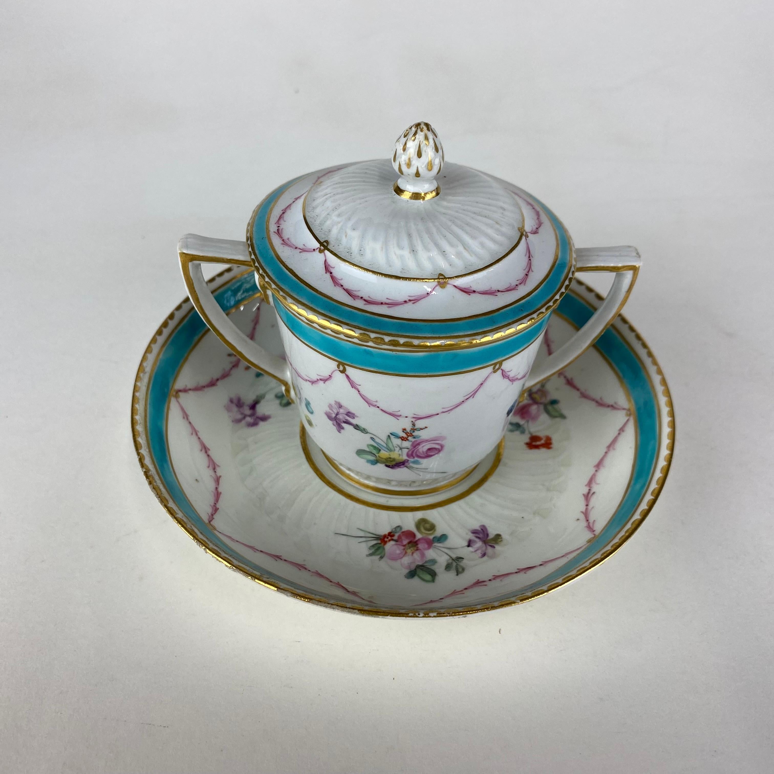 Tazza di cioccolato Duesbury Derby, coperchio e supporto in vendita 1
