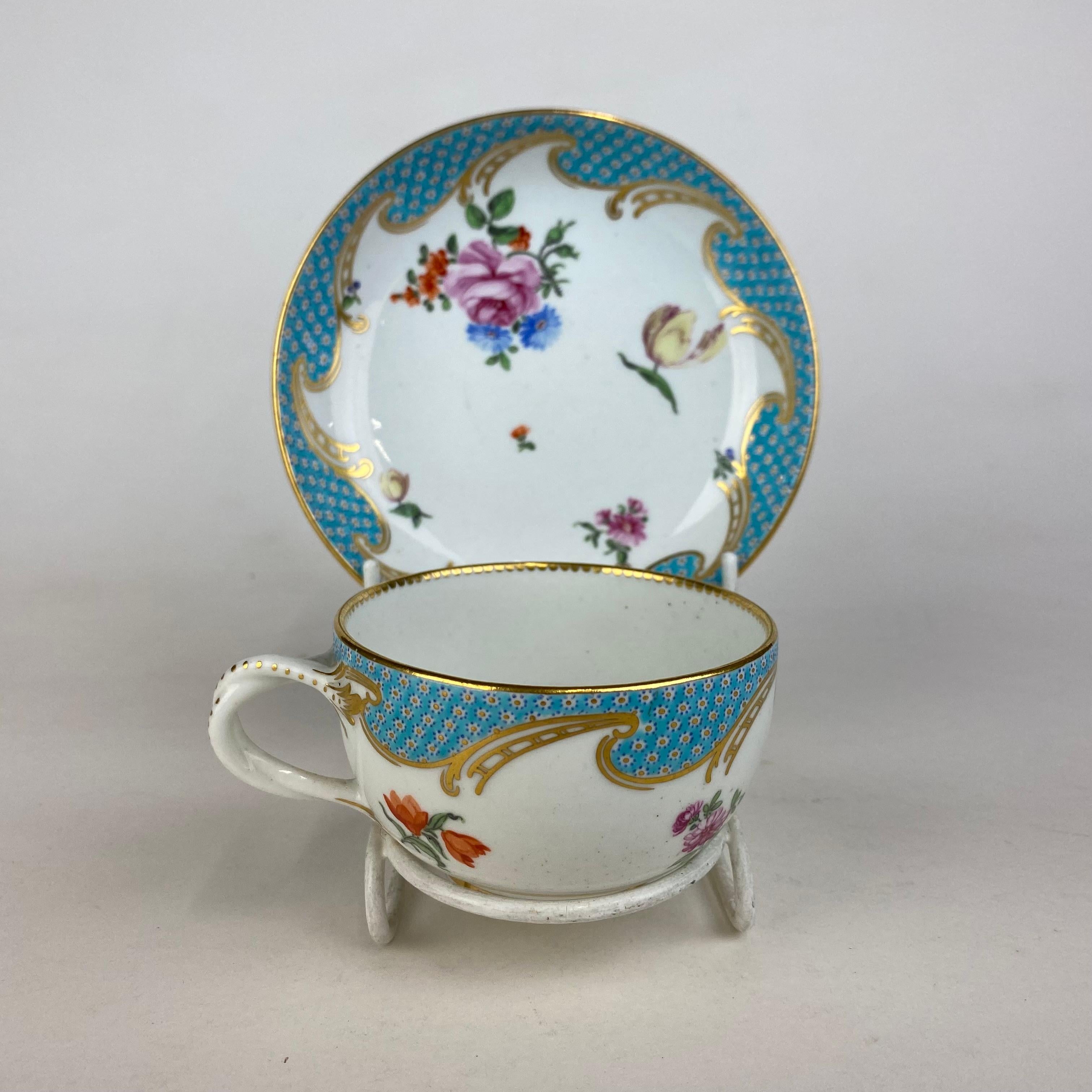 Tazza e piattino Duesbury Derby 1765 circa In condizioni buone in vendita a Folkestone, GB