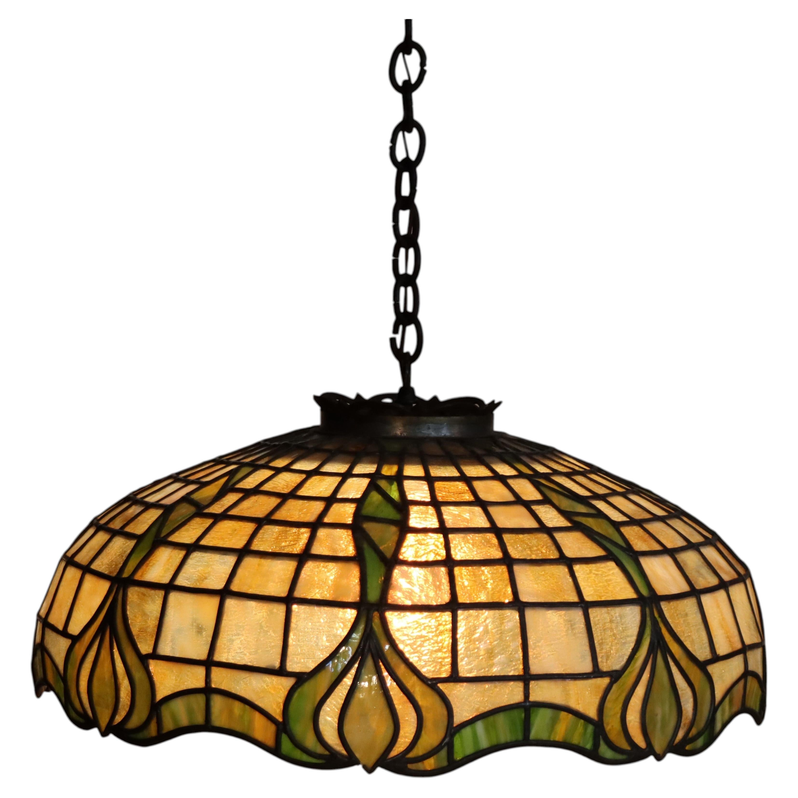 Duffner & Kimberly attr Arts & Crafts Vidriera emplomada Luz colgante c1910
