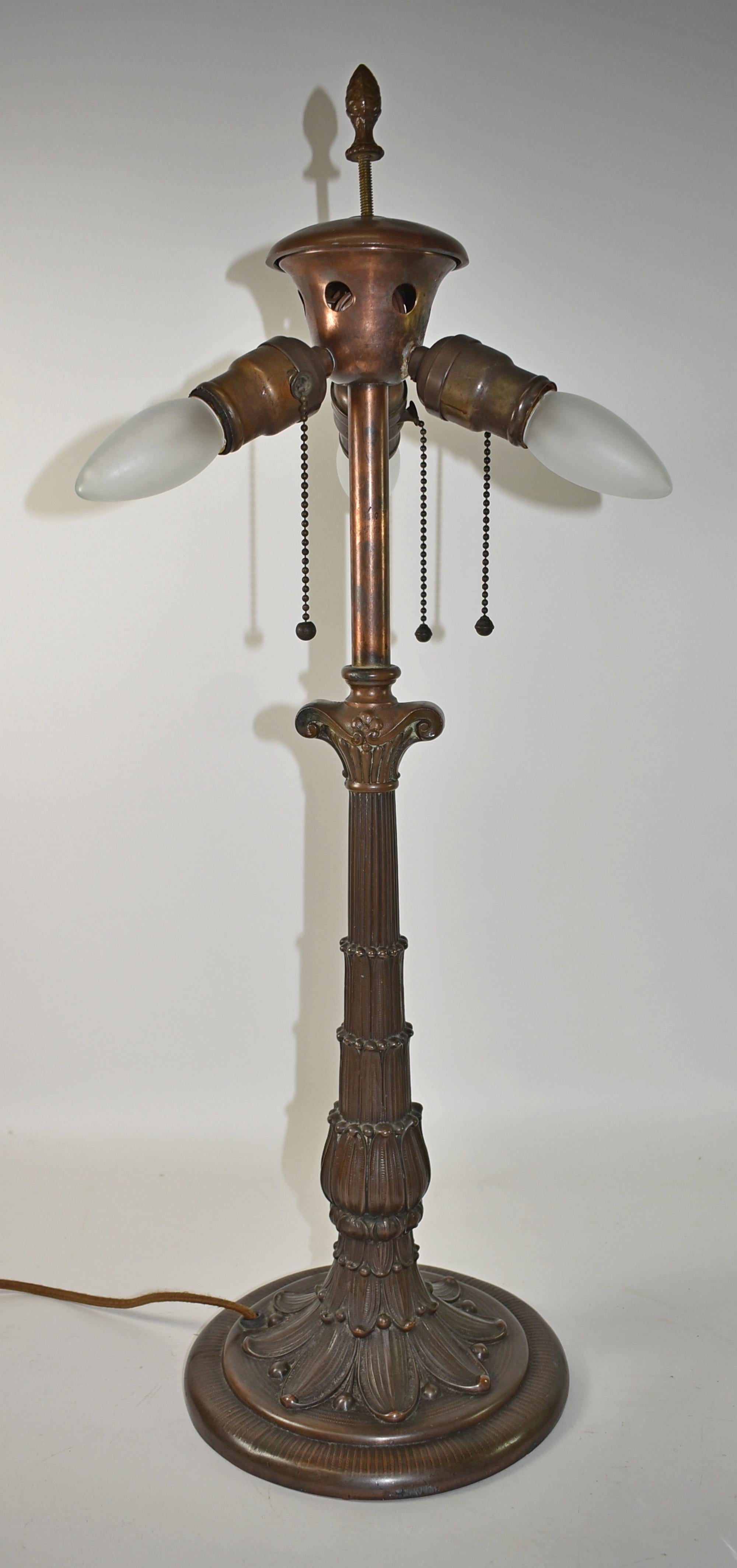 Duffner & Kimberly Leaded Stained Glass and Bamboo Table Lamp In Good Condition In Toledo, OH