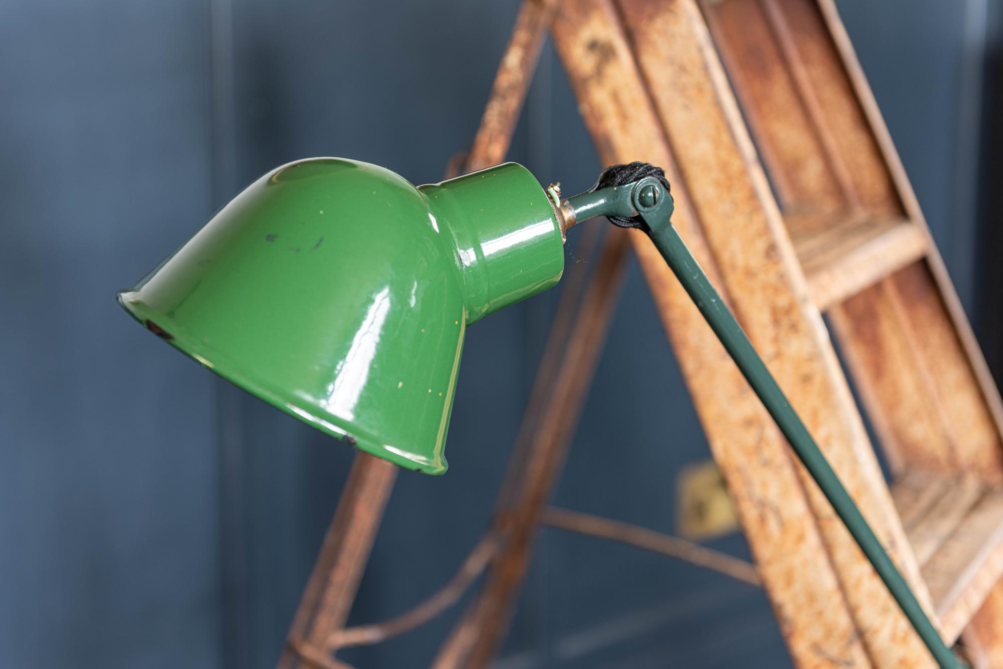 Dugdills Große Anglepoise-Lampe, um 1920 (Frühes 20. Jahrhundert) im Angebot