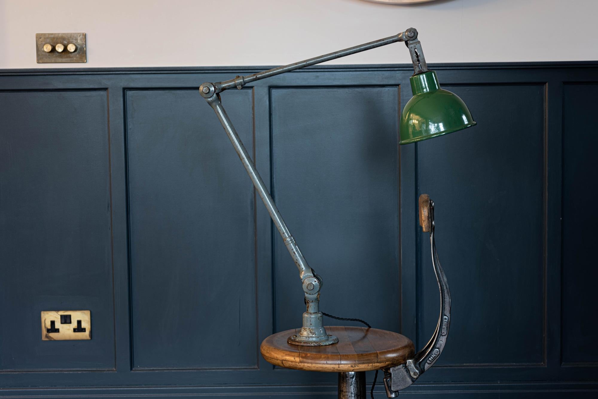 English early 20th century, circa 1930

Dugdills large Anglepoise lamp, circa 1930
Makers stamp to base; ‘Dugdills RTM’
This can be used as a wall, desk or floor lamp.
Measures: H 120 fully extended H 75 adjusted.

 