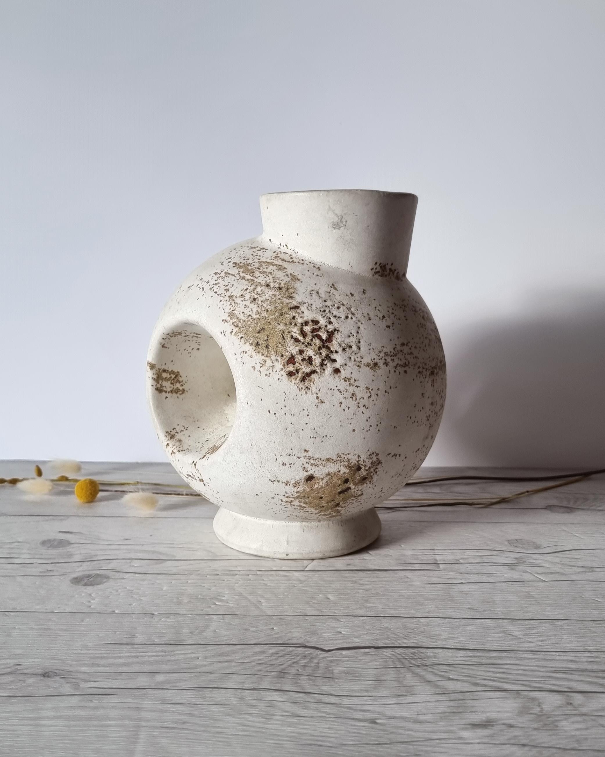 20th Century Duif Keramiek Sculptural Globe, Statement Jug Vase, Nutmeg Speckled Cream Glaze For Sale