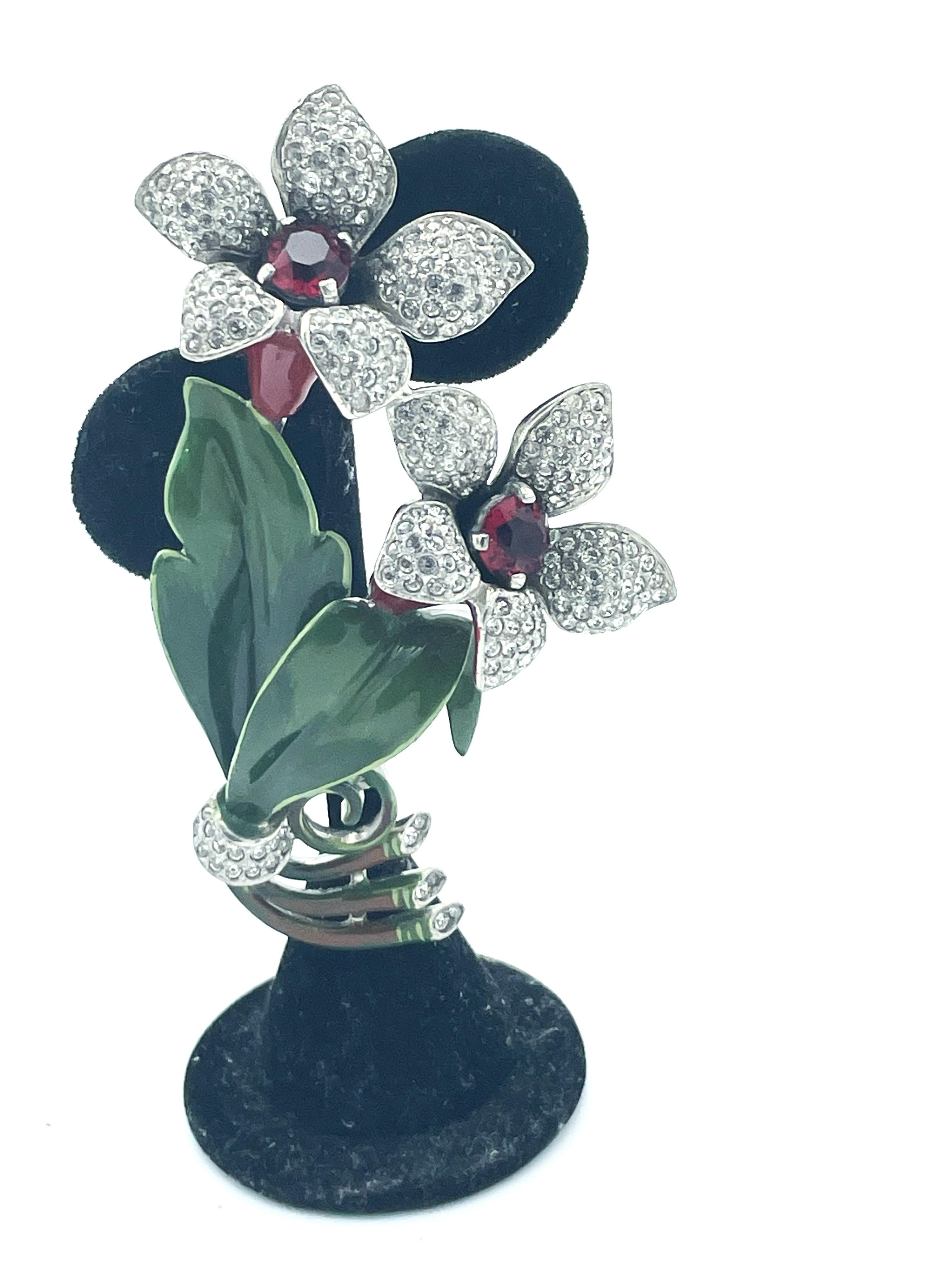 Dujay broosch de flor sin firmar, esmaltado con muchos brillantitos  1940 EEUU en venta 4
