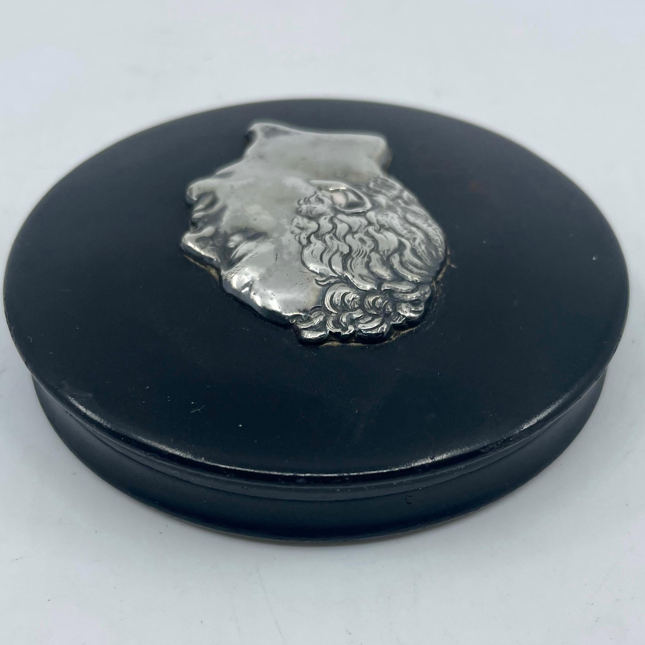 Ebonized Duke of Clarence Sterling Silver Snuff Box For Sale