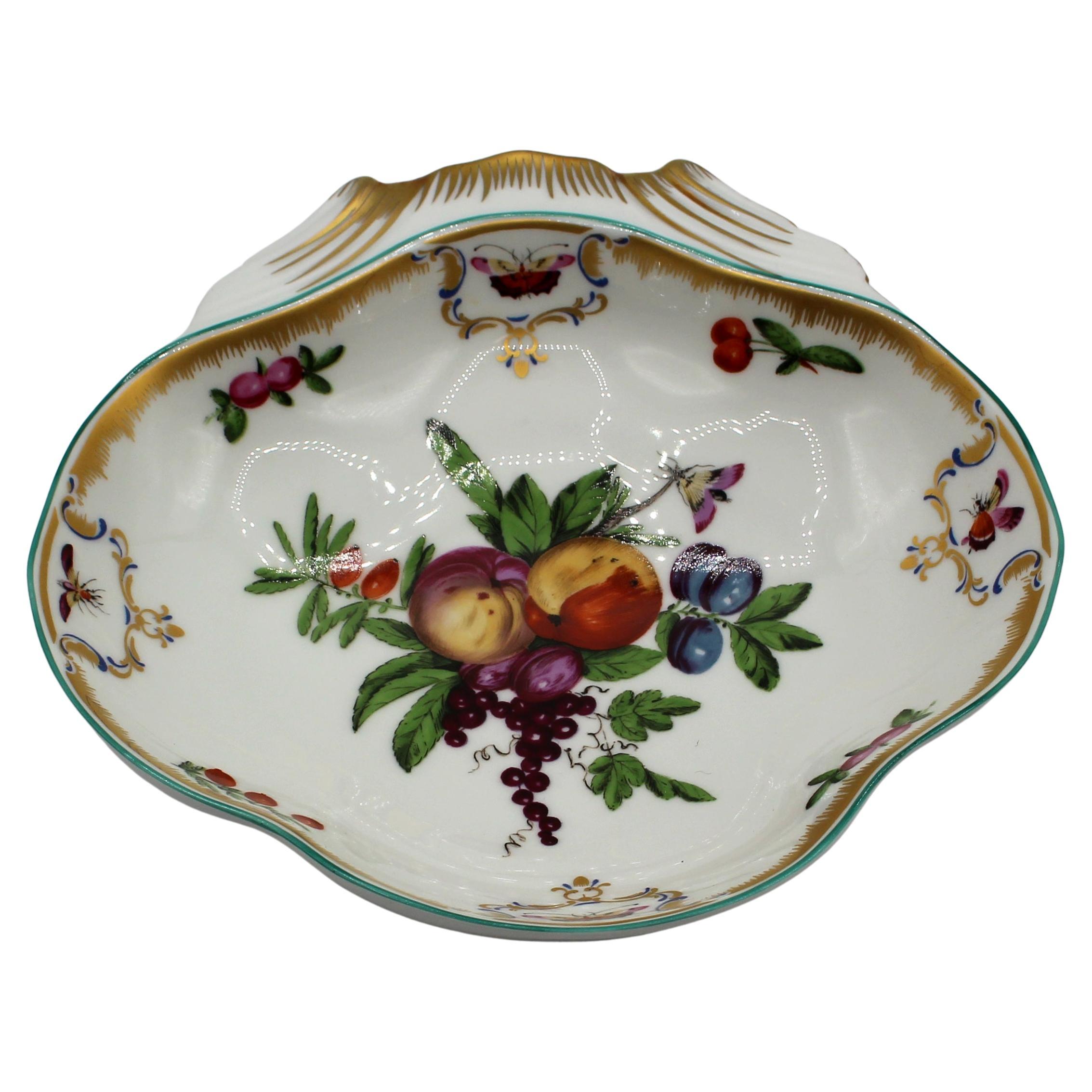 "Duke of Gloucester" Pattern Porcelain Shell-Shaped Sweetmeat Dish, circa 2000 For Sale