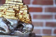 Skulptur mit dem Titel „Weigh Down By Public Opinion No. 2“, Public Opinion Nr. 2