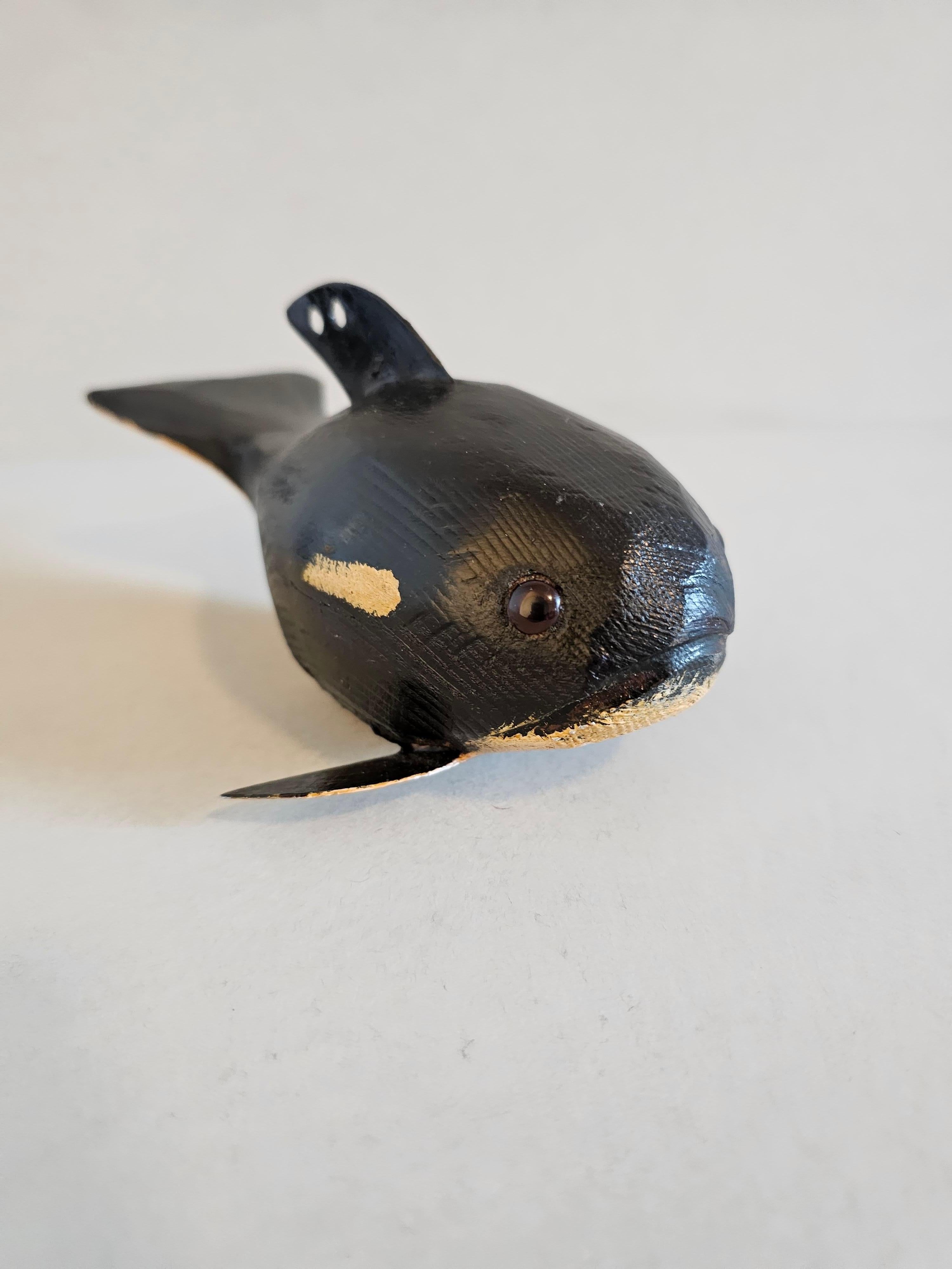 20th Century Duluth Fish Decoy American Folk Art Carved Painted Orca Killer Whale Sculpture For Sale