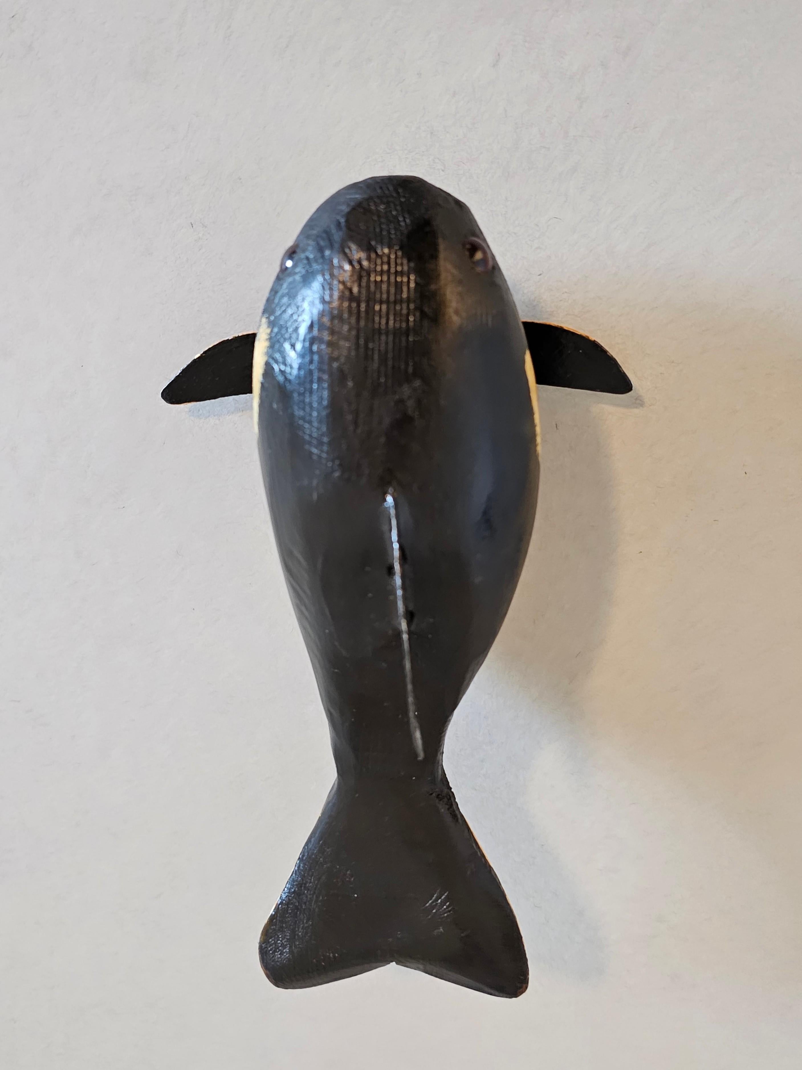 Métal Duluth Fish Decoy American Folk Art Carved Painted Orca Killer Whale Sculpture en vente