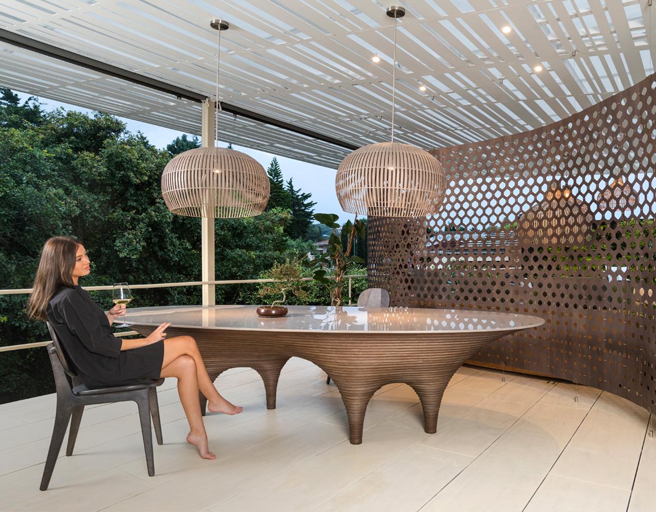 XXI secolo e contemporaneo Dumbo Large Table di Piegatto, un tavolo da pranzo contemporaneo in vendita