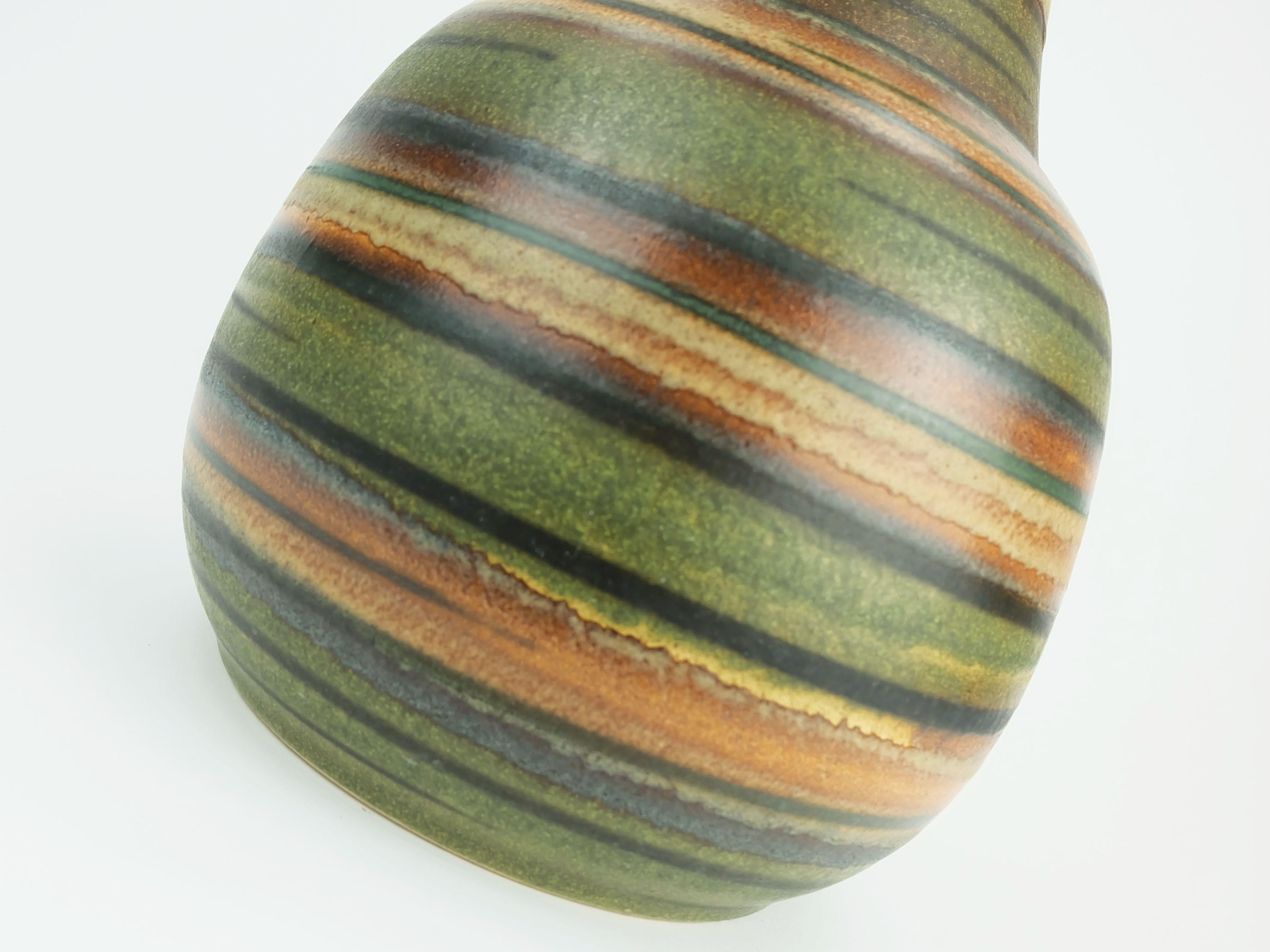 Tedesco Vaso in ceramica di metà secolo di dumler & breiden Model No. 476/32 a righe deKor 1960 in vendita