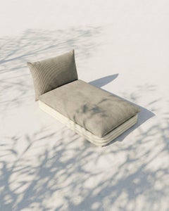 Duna Daybed in Brown stainless steel structure